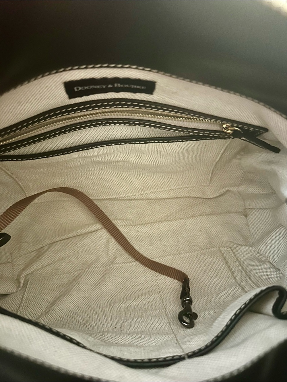 Dooney & Bourke SET w: NWT Black Leather Satchel, & Signature Logo wallet - Picture 10 of 16